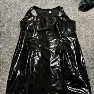 Elegant Black Sleeveless Dress